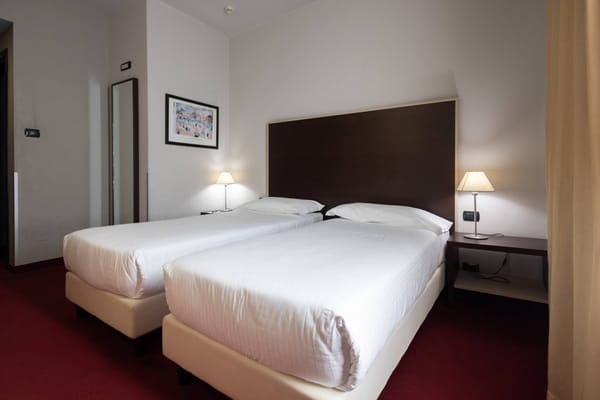 Rooms Standard Art Hotel Olympic Torino 03